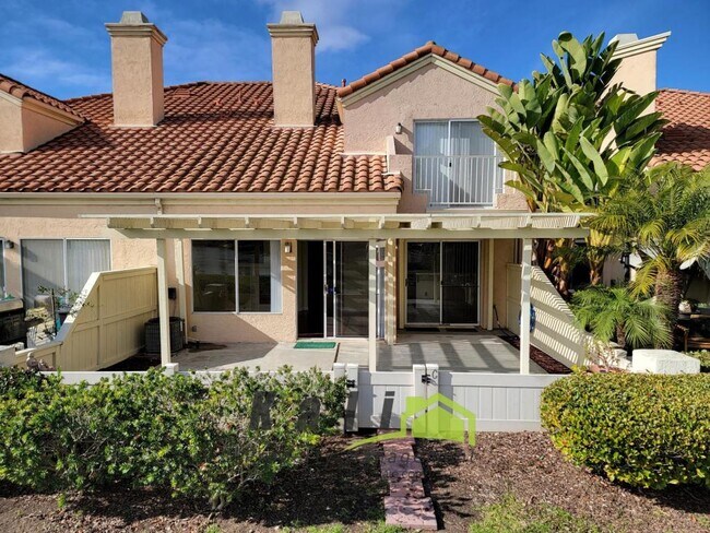 Building Photo - 2096 Northshore Dr