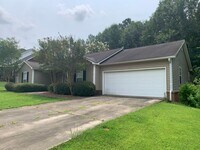 Building Photo - 2705 Cunningham Ct