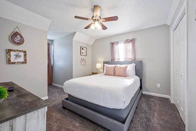 Building Photo - 23 Magnolia Ct