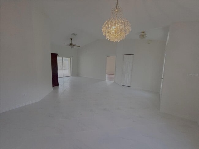 Building Photo - 11435 SW 140th Ave