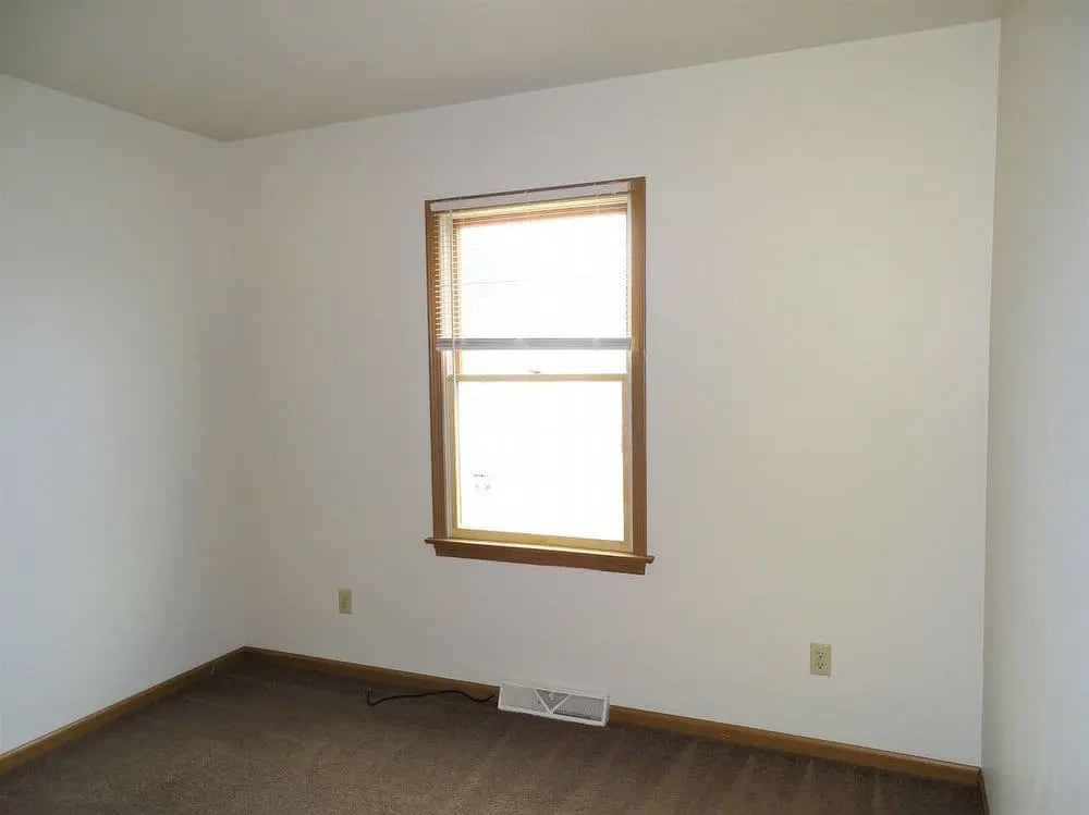 Building Photo - 219 N Market St