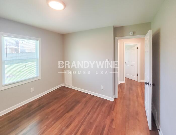 Building Photo - 1822 Dearing Rd