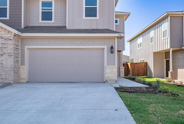 Building Photo - 720 Wheatfield Dr