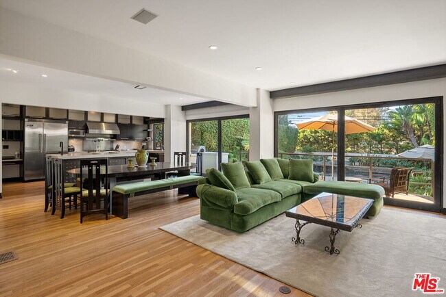 Building Photo - 215 S Anita Ave