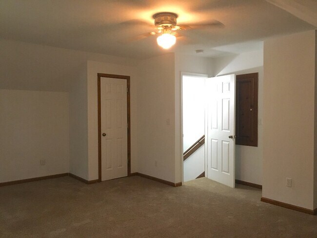 Building Photo - **Beautiful Ranch Home in Etheridge Manor**