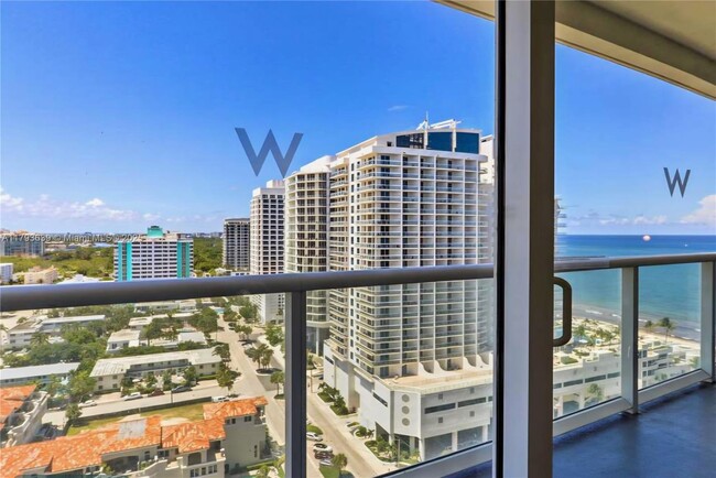Building Photo - 3101 Bayshore Dr