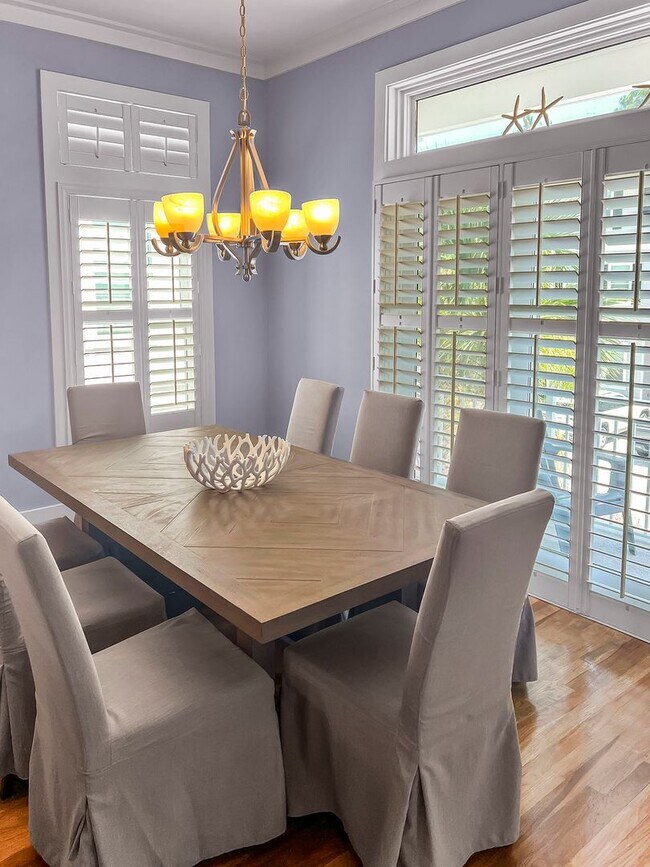 Building Photo - 50% off first months rent.  Remodeled 5 bedroom house with bikes – walking distance to the beach