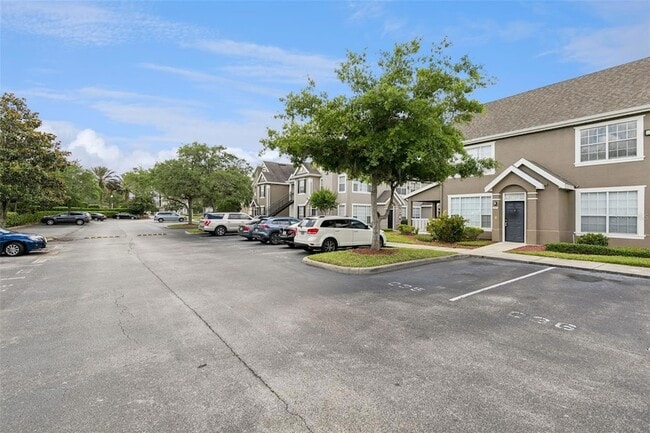 Building Photo - 9141 Lee Vista Blvd