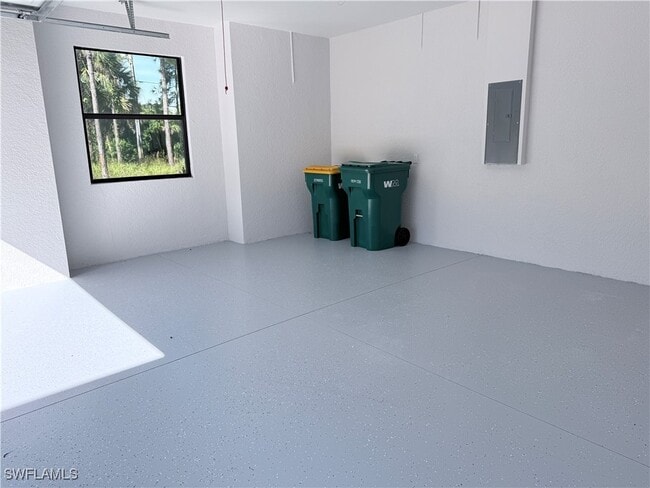 Building Photo - 2266 Desoto Blvd S