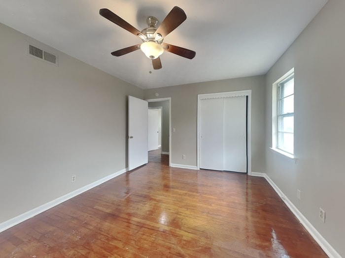 Building Photo - 5705 Trailwood Dr