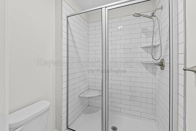 Building Photo - 315 Sumac Trail