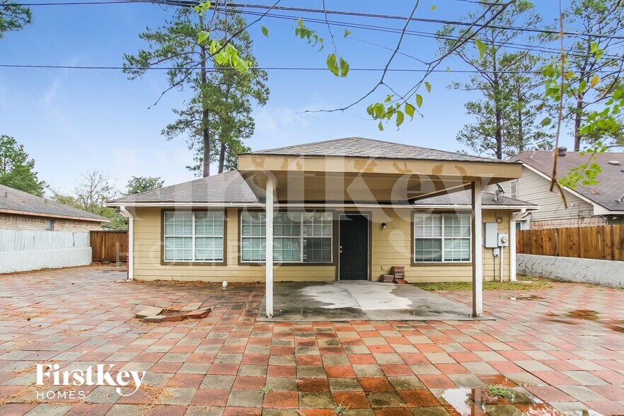 Building Photo - 23015 Banquo Dr