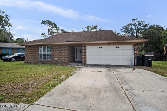 Primary Photo - 7650 Cranberry Ln S