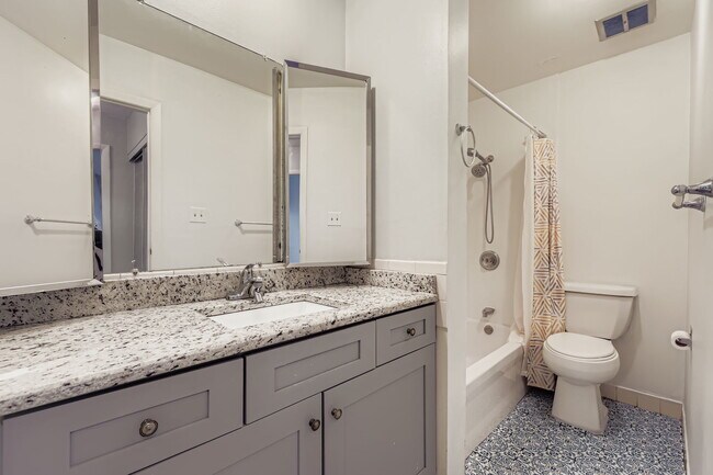 Building Photo - 870 Winesap Ct