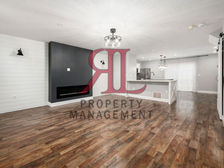 Building Photo - 6071 Phar Lap Dr