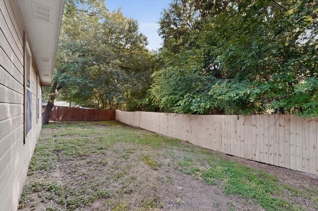 Building Photo - Charming 4-Bedroom Home on Quiet Cul-de-Sac | Move-In Ready | Deposit Alternative Available