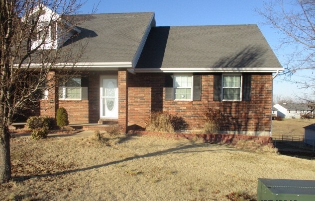 Building Photo - Spacious 4 Bedroom, 2.5 Bathroom Home Located in Northern Heights Estates