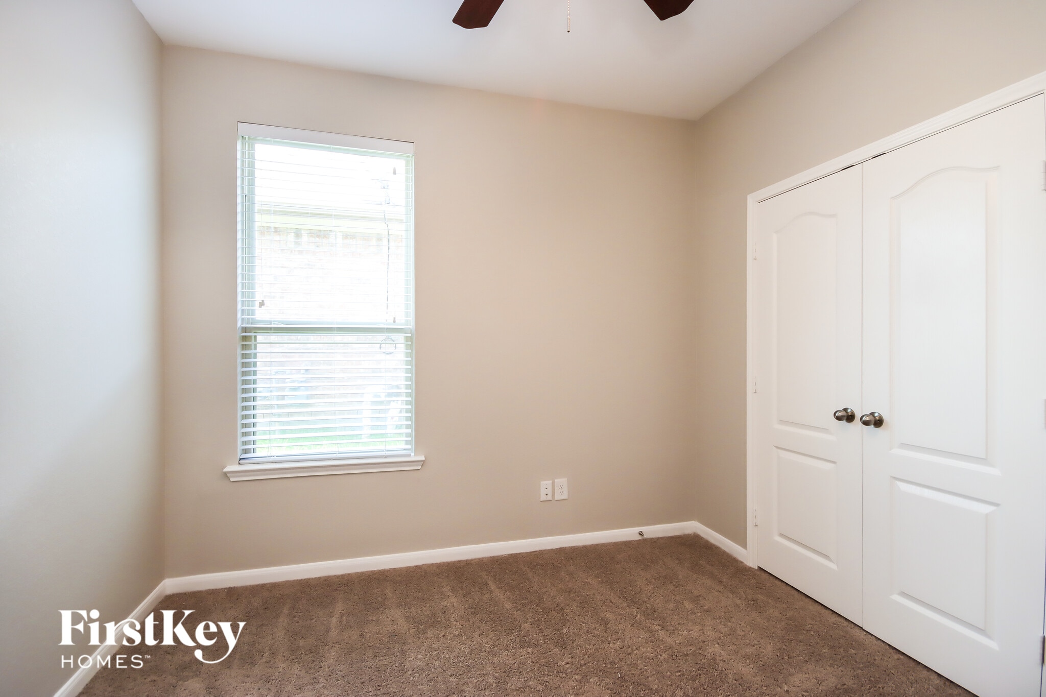 Building Photo - 183 Knollbrook Cir