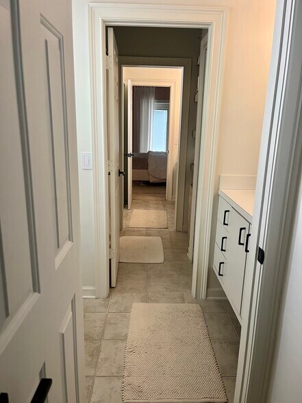 Suite 3 Bathroom - 1224 Alexandra Ct