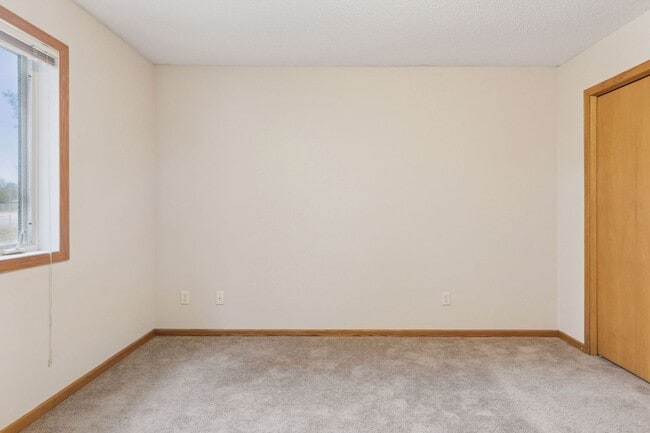 Building Photo - New Stainless Steel Appliances