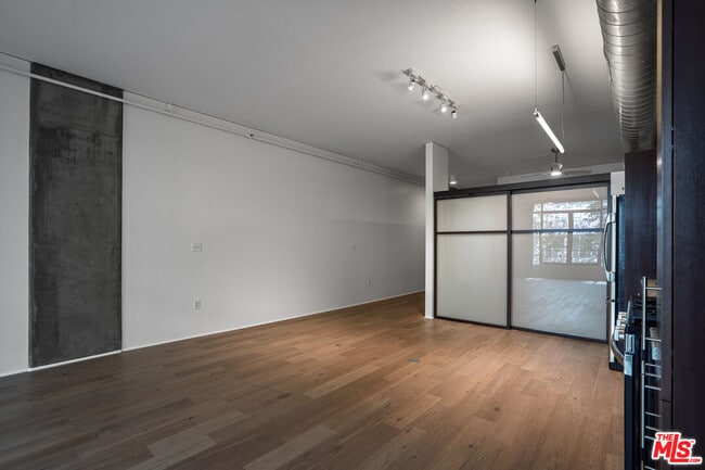 Building Photo - 1111 S Grand Ave