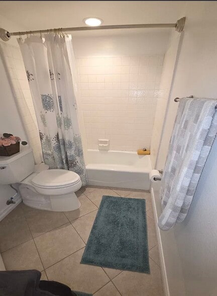 Building Photo - 23195 Mesto