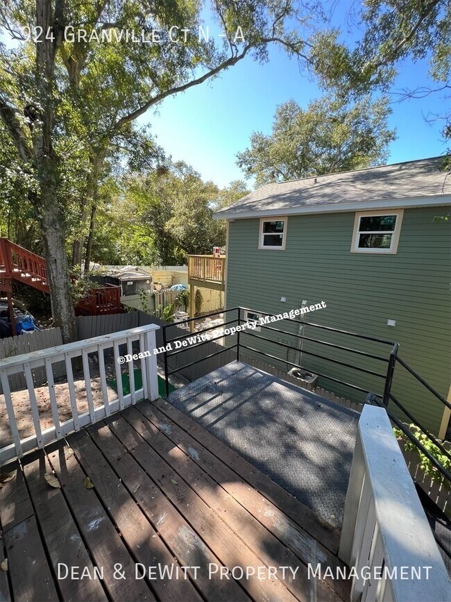 Building Photo - 924 Granville Ct N