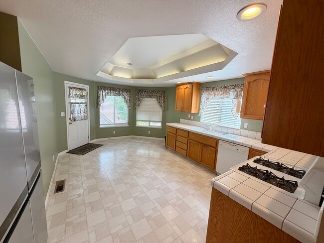 Building Photo - Beautiful 2 Bedroom 2 Bathroom House in Morgan Ranch