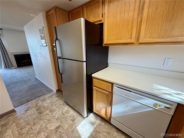 Building Photo - 1302 S Cathay Ct