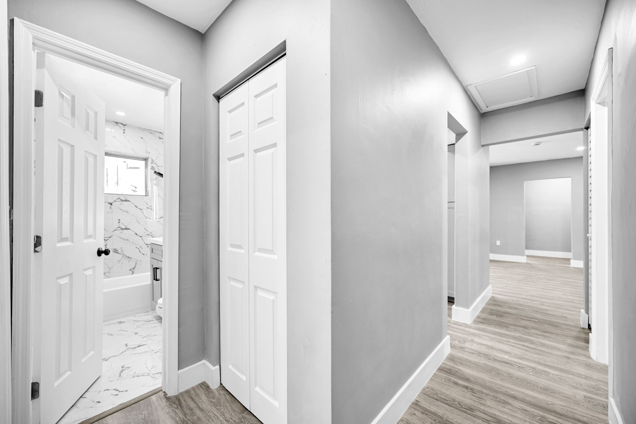 Building Photo - 645 NE 149th St