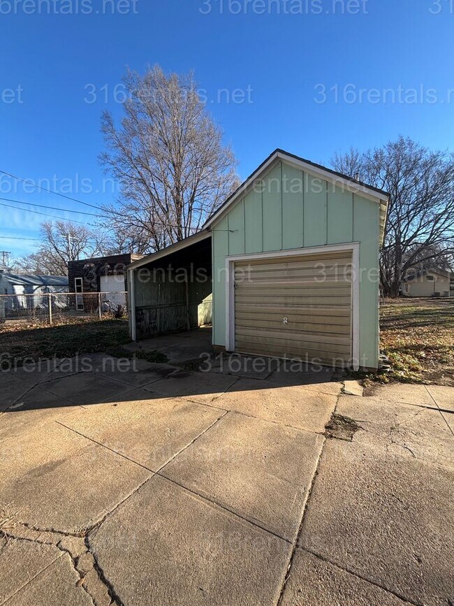 Building Photo - 510 N Taylor St