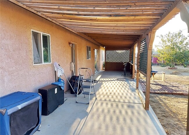 Building Photo - 8443 Great Cir Dr