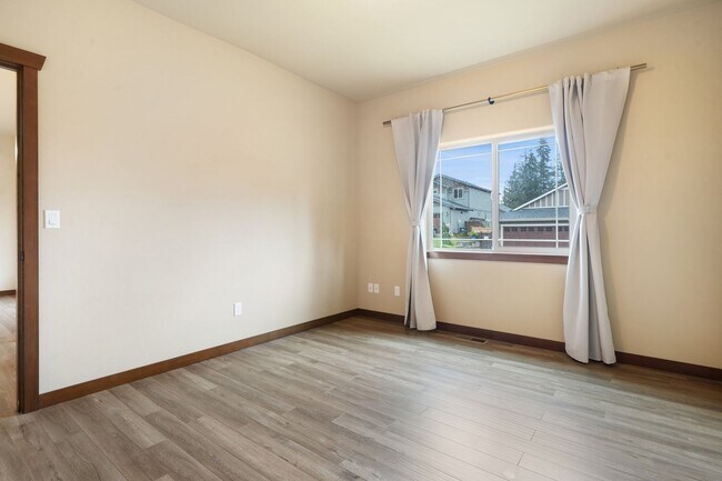 Building Photo - Charming Single-Story Home in Poulsbo