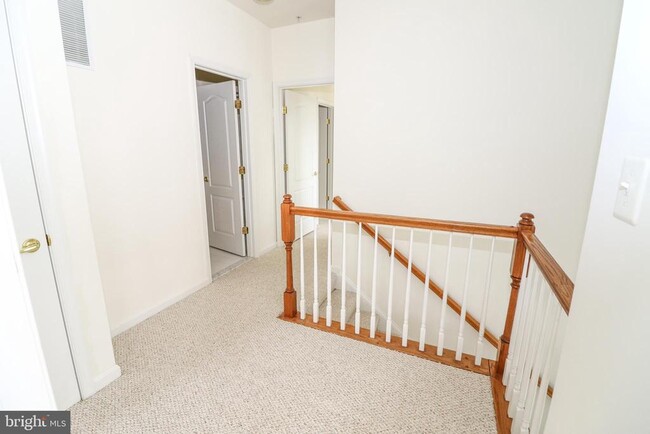 Building Photo - 12180 Abington Hall Pl