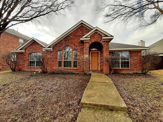 Primary Photo - Gorgeous House in Eldorado Heights!