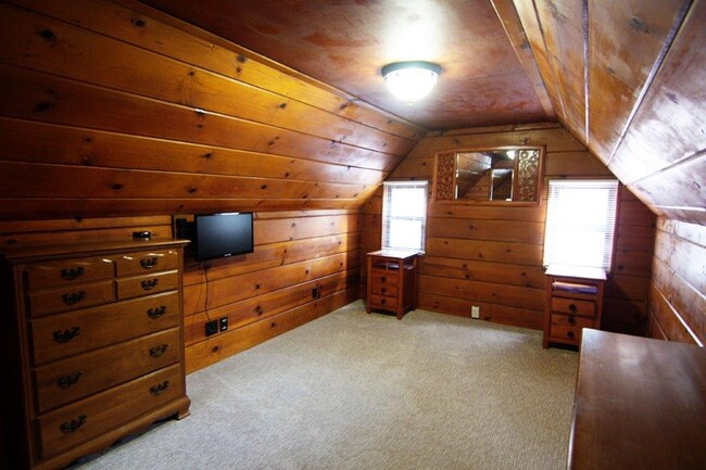 Building Photo - 1116 Herbert Ave