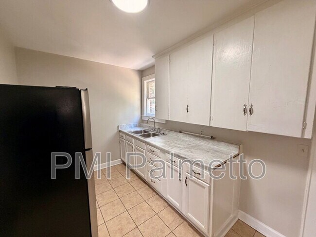 Building Photo - 1304 Mt Vernon St