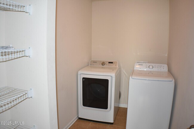 Building Photo - 48 Pennyroyal Way