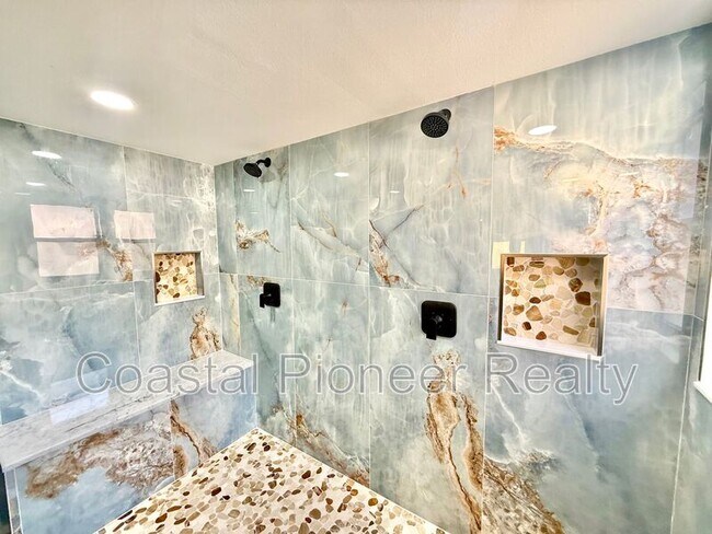 Building Photo - 8731 Huntfield St