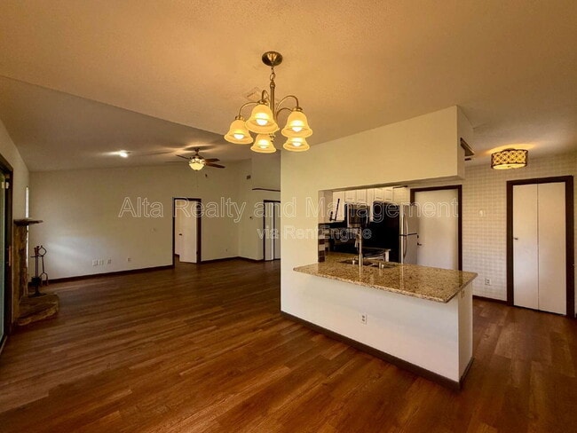 Building Photo - 4655 Trevi Dr