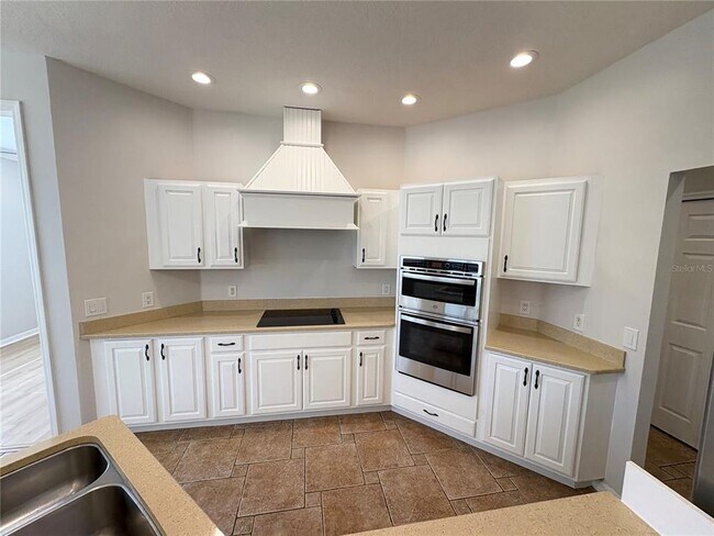 Building Photo - 2910 122nd Terrace E