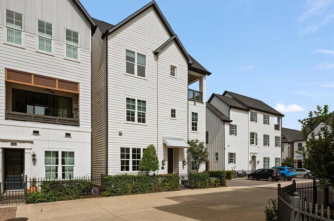 Building Photo - 1217 Timbergrove Acres St.