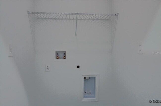 Building Photo - 3149 Laurent Lp