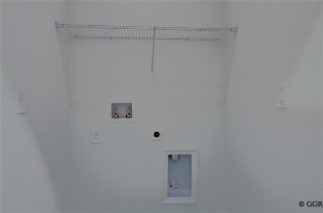 Building Photo - 3239 Laurent Lp
