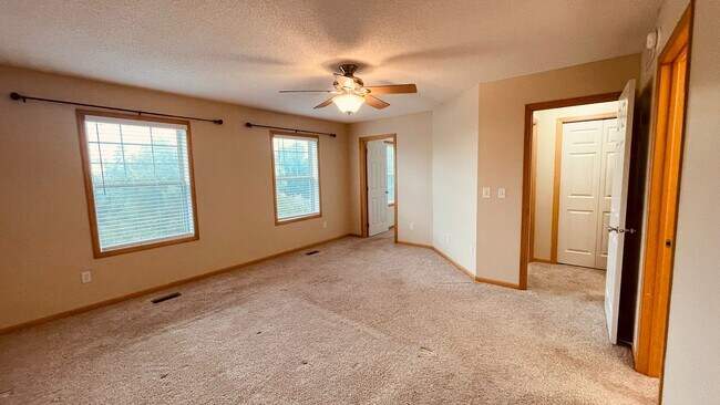 Primary Bedroom - 6583 Linwood Drive
