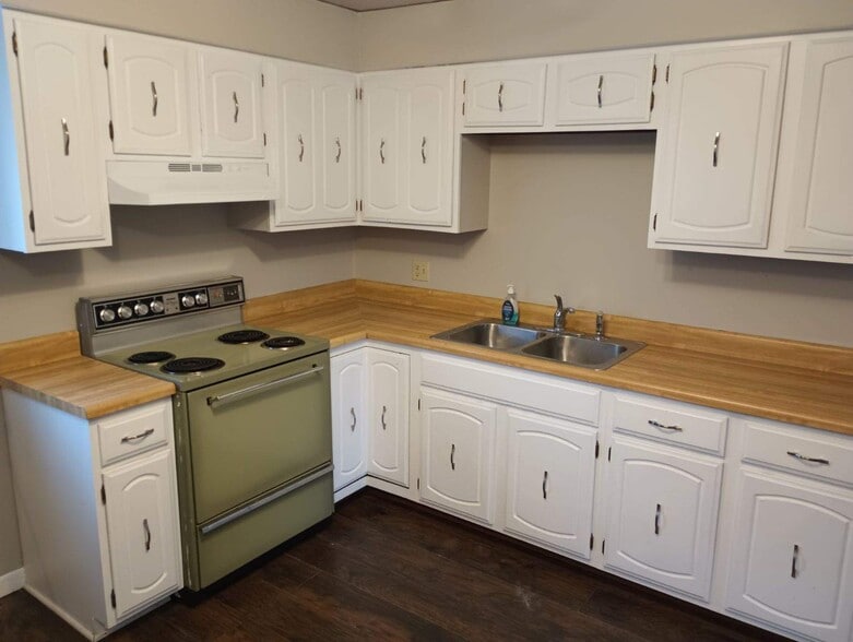 Building Photo - 711 Vulcan St