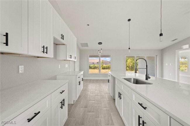 Building Photo - 1422 NE 19th Pl