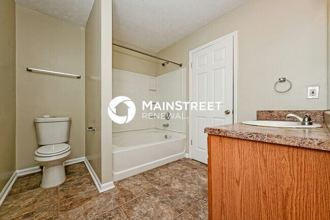 Building Photo - 3 Bedroom Pet-Friendly Home in Decatur, GA with Main Street Renewal
