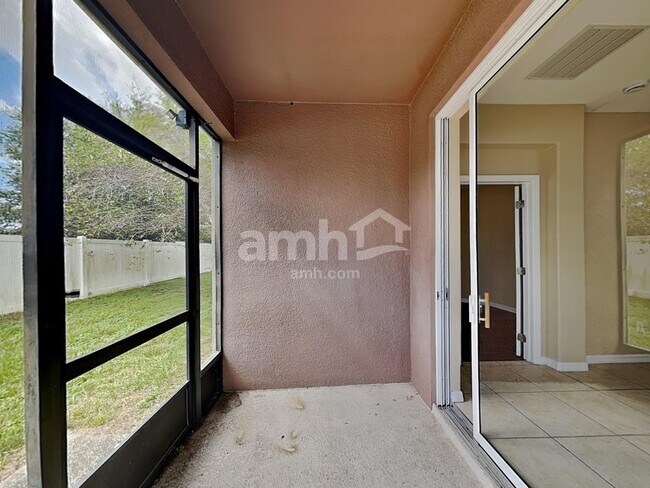 Building Photo - 1942 Beardsley Dr