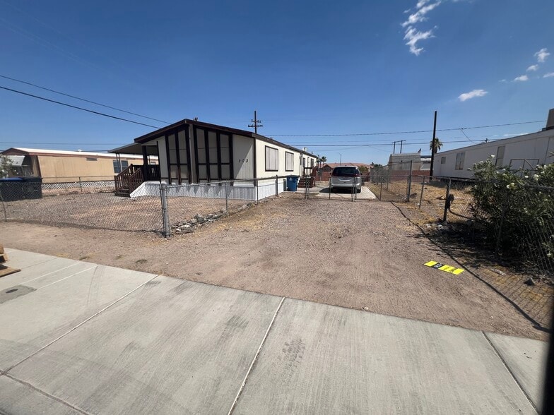 Building Photo - 203 Shoshone Ln